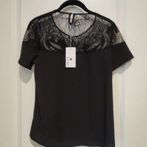 Gorgeous NWT's Well's Grace Black Lacy Sexy Yet Classy Top Size Small